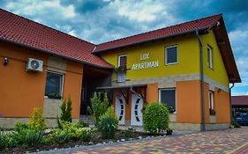 Lux Apartman Maroslele